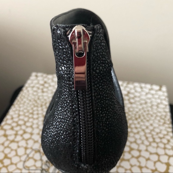 ABS Allen Schwartz - Gorgeous Black Heels  👠 - Picture 6 of 8